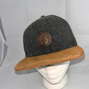 Volcom snap back baseball hat cap
